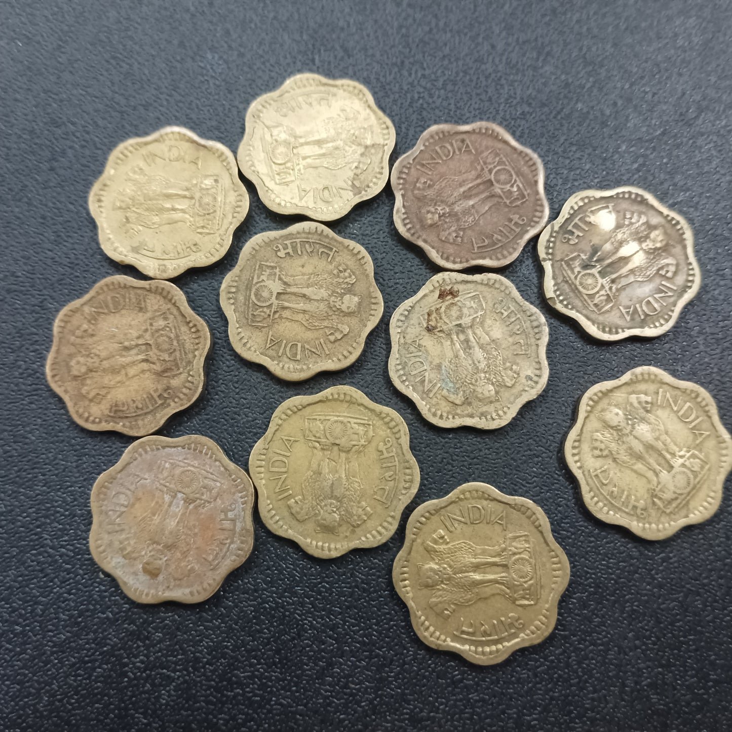 Lot of 10 Scarce Coins of 10 Paise 1970 Calcutta - (Ref : AUC0701)