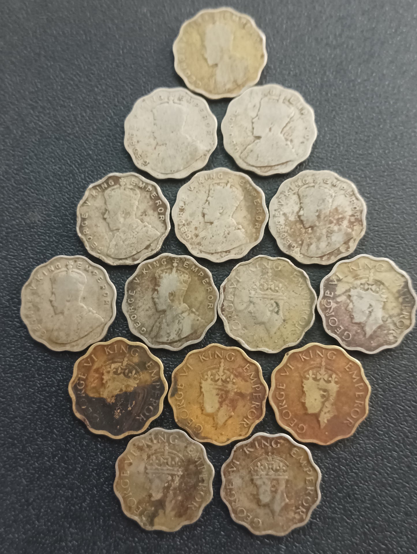 Lot of 15 Different Years 1 Anna Coins (George V and George VI) - (Ref : AUC0735)
