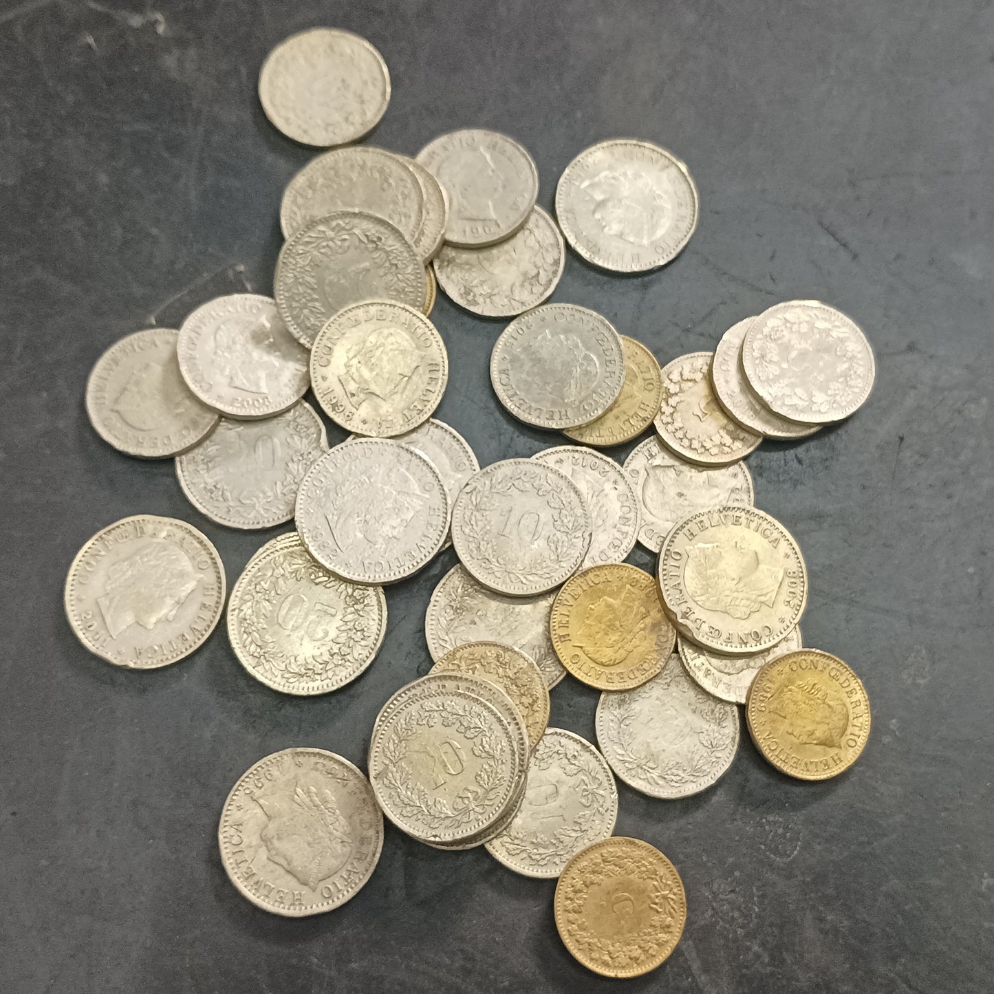 Lot of 38 Coins - 5/10/20 Rappen Mix Years - Switzerland (Ref : AUC1857)