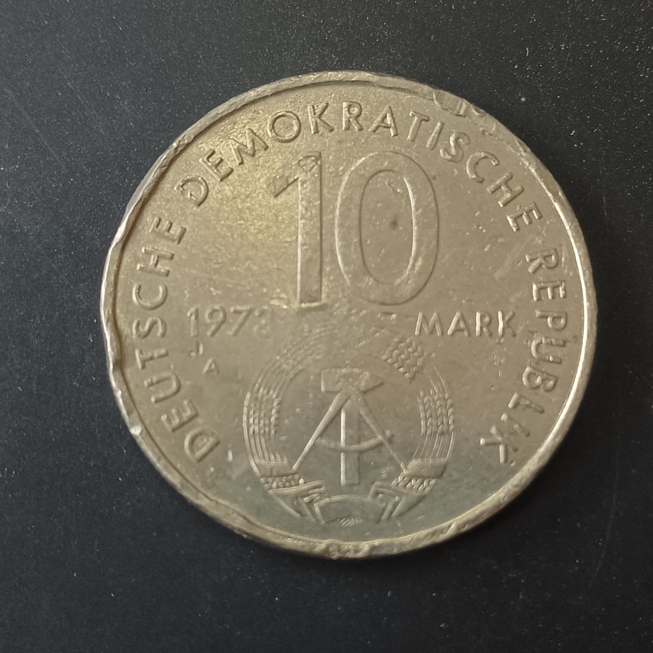10 Mark 1973 - 10th World Festival of Youth and Students - Germany (Ref: AUC1692)