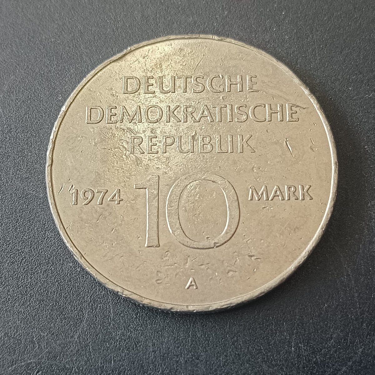 10 Mark 1974 -25th Anniversary of the GDR - Germany (Ref: AUC1724)