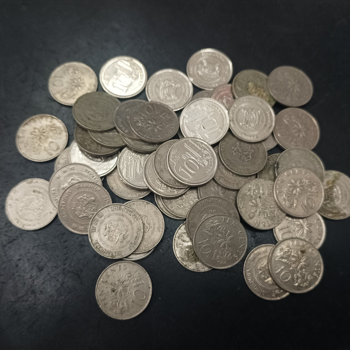 Lot of 51 Coins - 10 cents Malaysia Mix years (Ref: AUC2054)