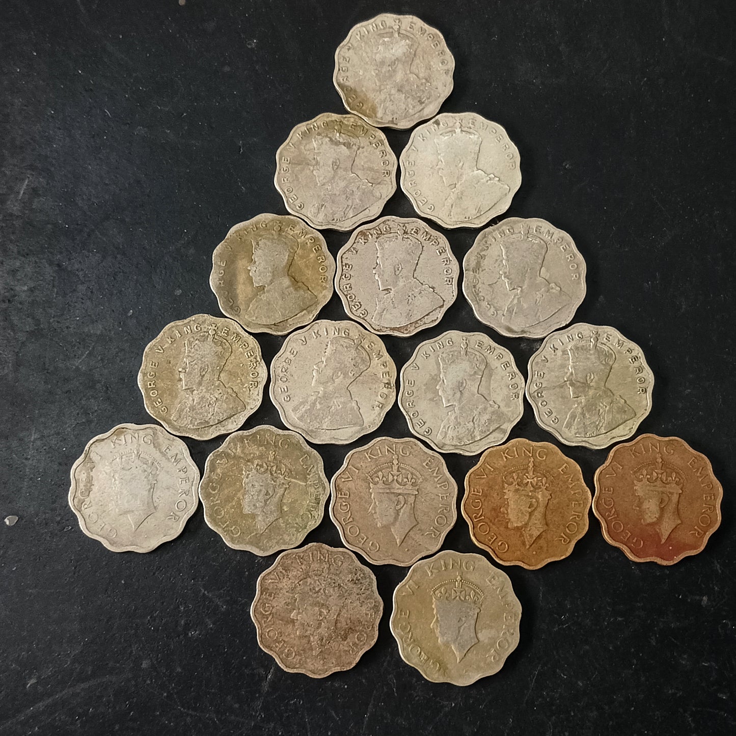 Lot of 17 Coins - All Different Years of 1 Anna George 5 & George 6 (Ref : AUC1603)
