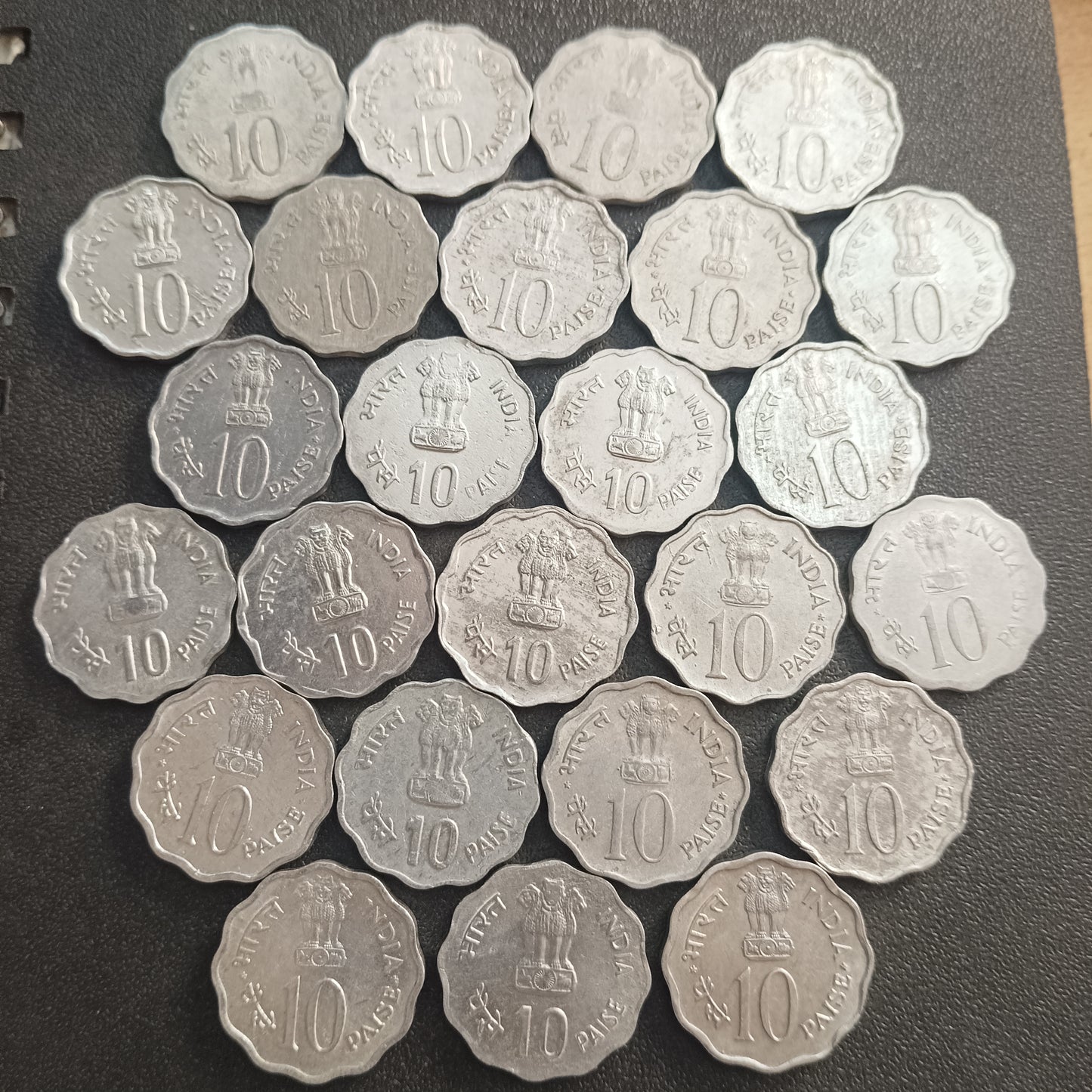Lot of 25 Mix Aluminium Commemorative Coins VF+ to XF Grades (Ref : AUC0976)