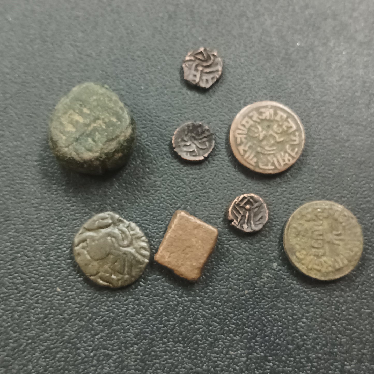 Lot of 8 Copper Coins - India Princely states/ Ancient Sultanates