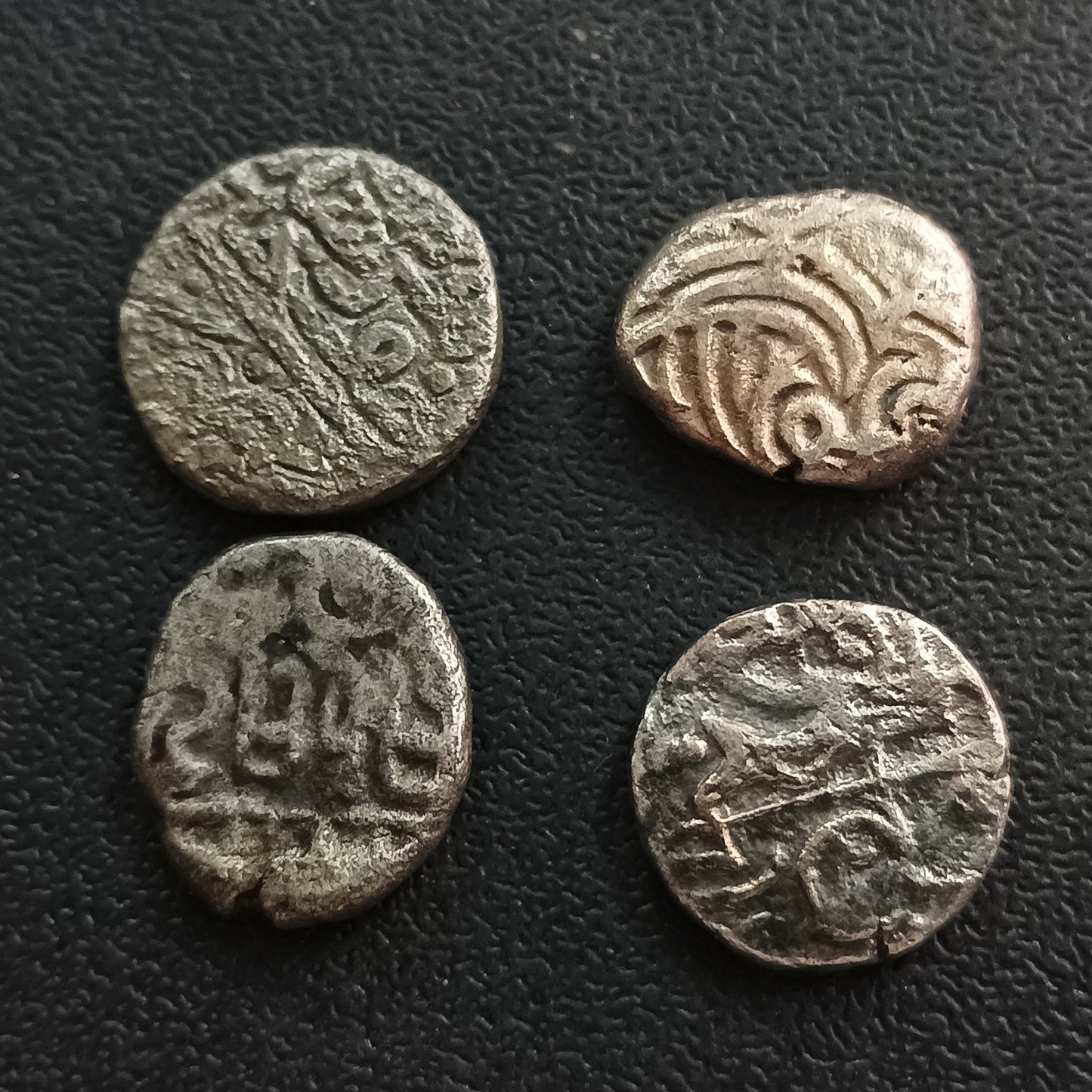 Lot of 4 Billon Coins - India Dynasties (unidentified) - (Ref : AUC0958)