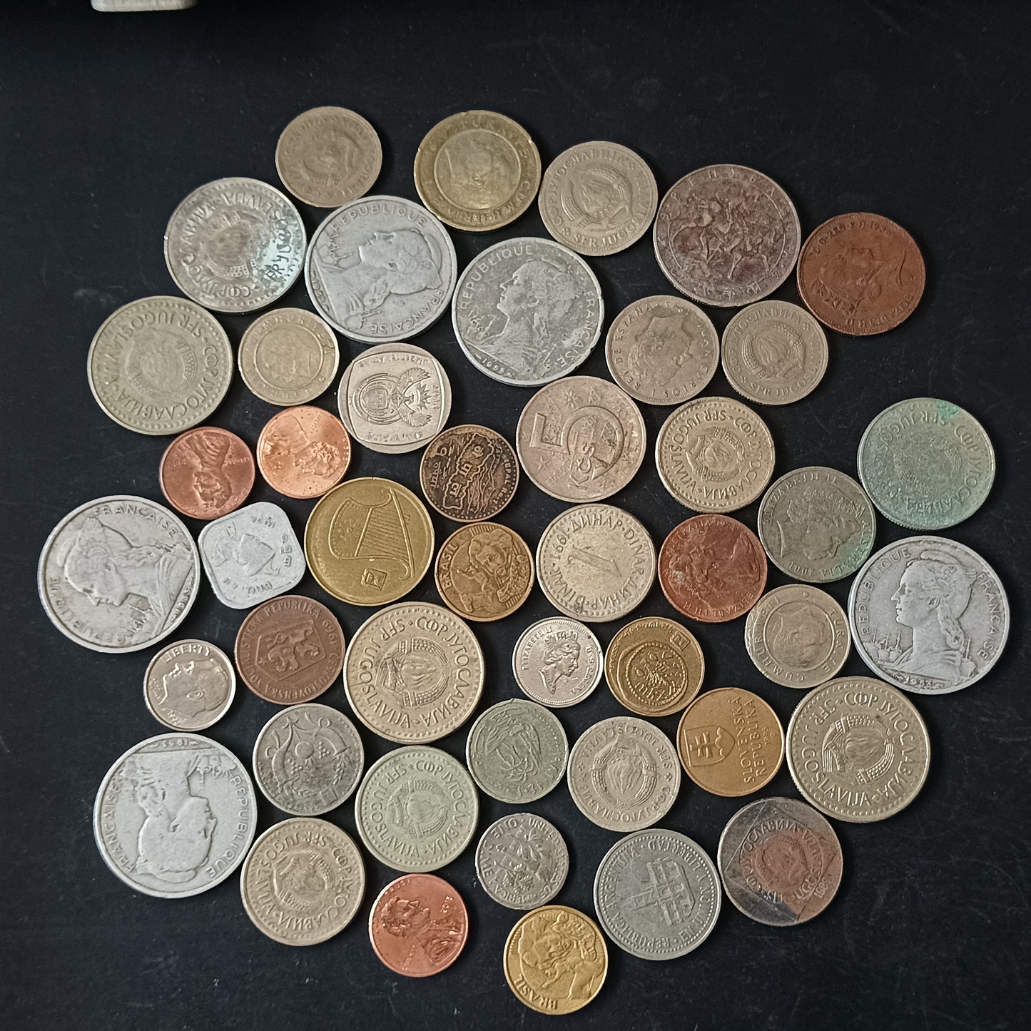 Lot of 46 World Coins - Mix Countries (Ref : AUC1246)