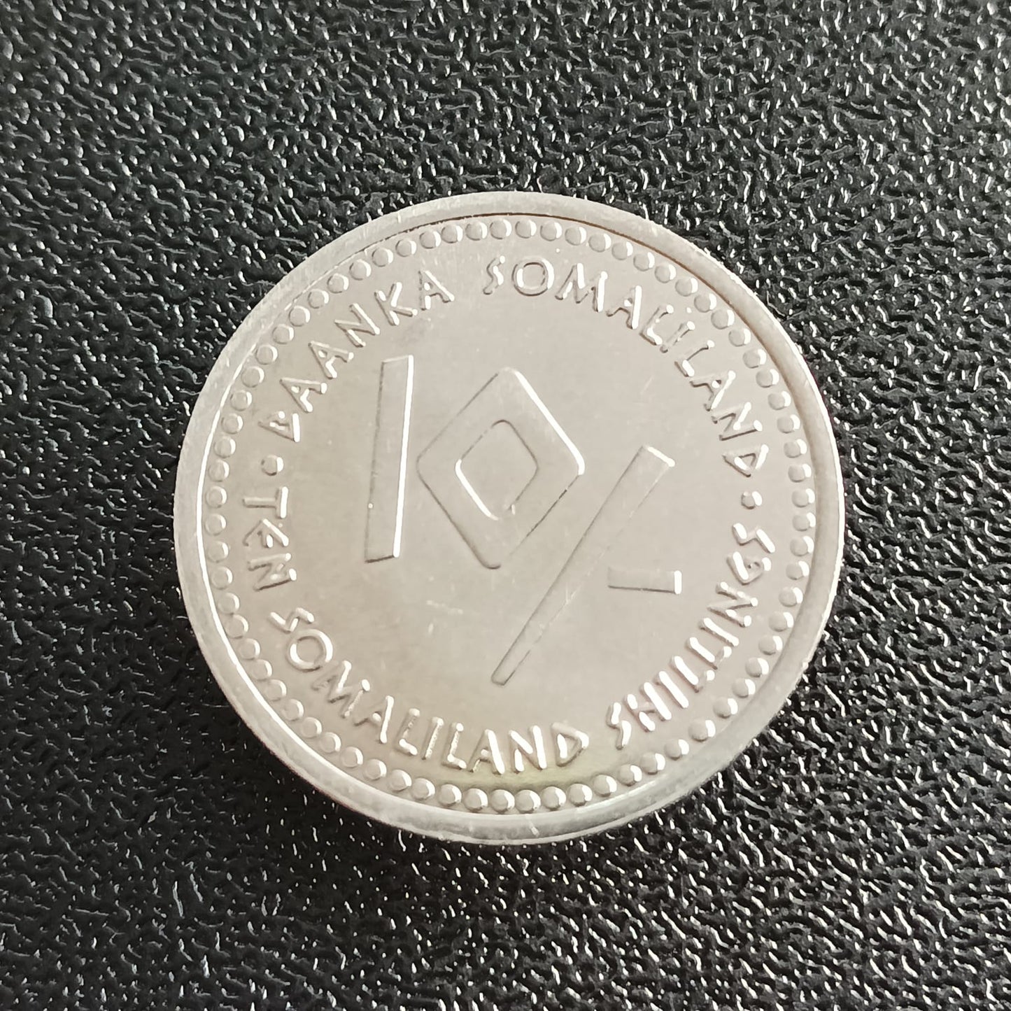 10 Shillings 2006 UNC (Zodiac Series - Cancer) - Somaliland