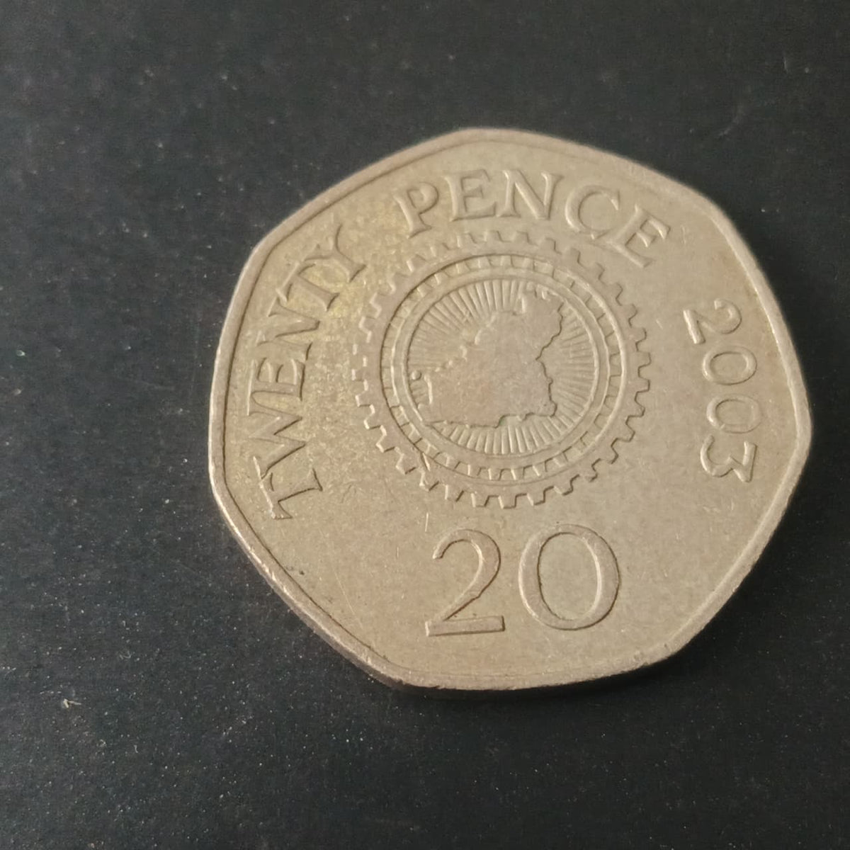 20 Pence 2003 - Elizabeth II 4th portrait- Bailiwick of Guernsey