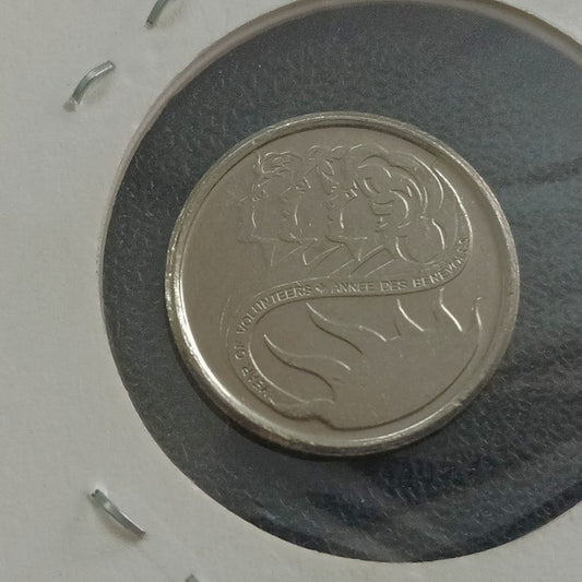 10 Cents 2001 (Year of Volunteers) - Canada
