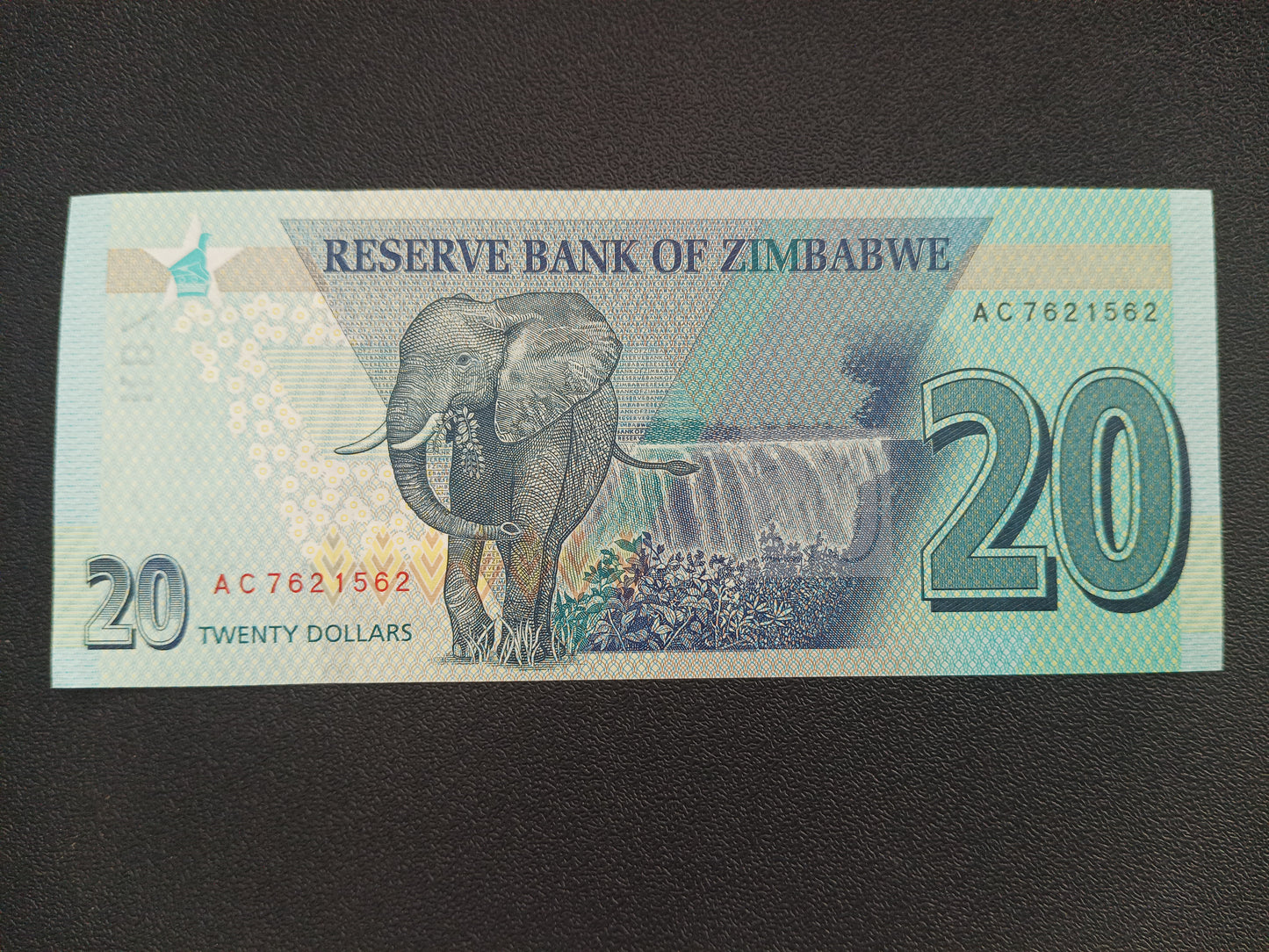 20 Dollars 2020 UNC - Zimbabwe