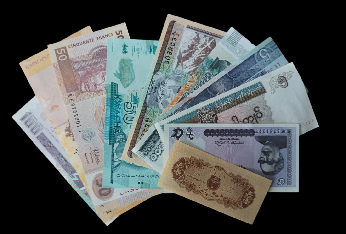 Gift Set - 10  All Different Countries BankNotes