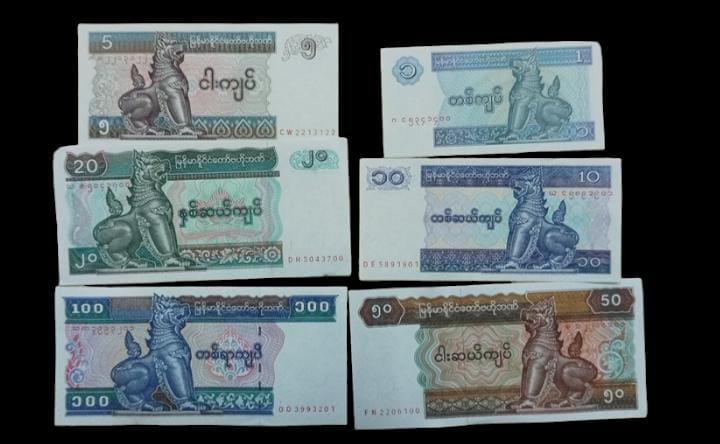 Gift Set - Set of 6 Different Notes from Myanmar