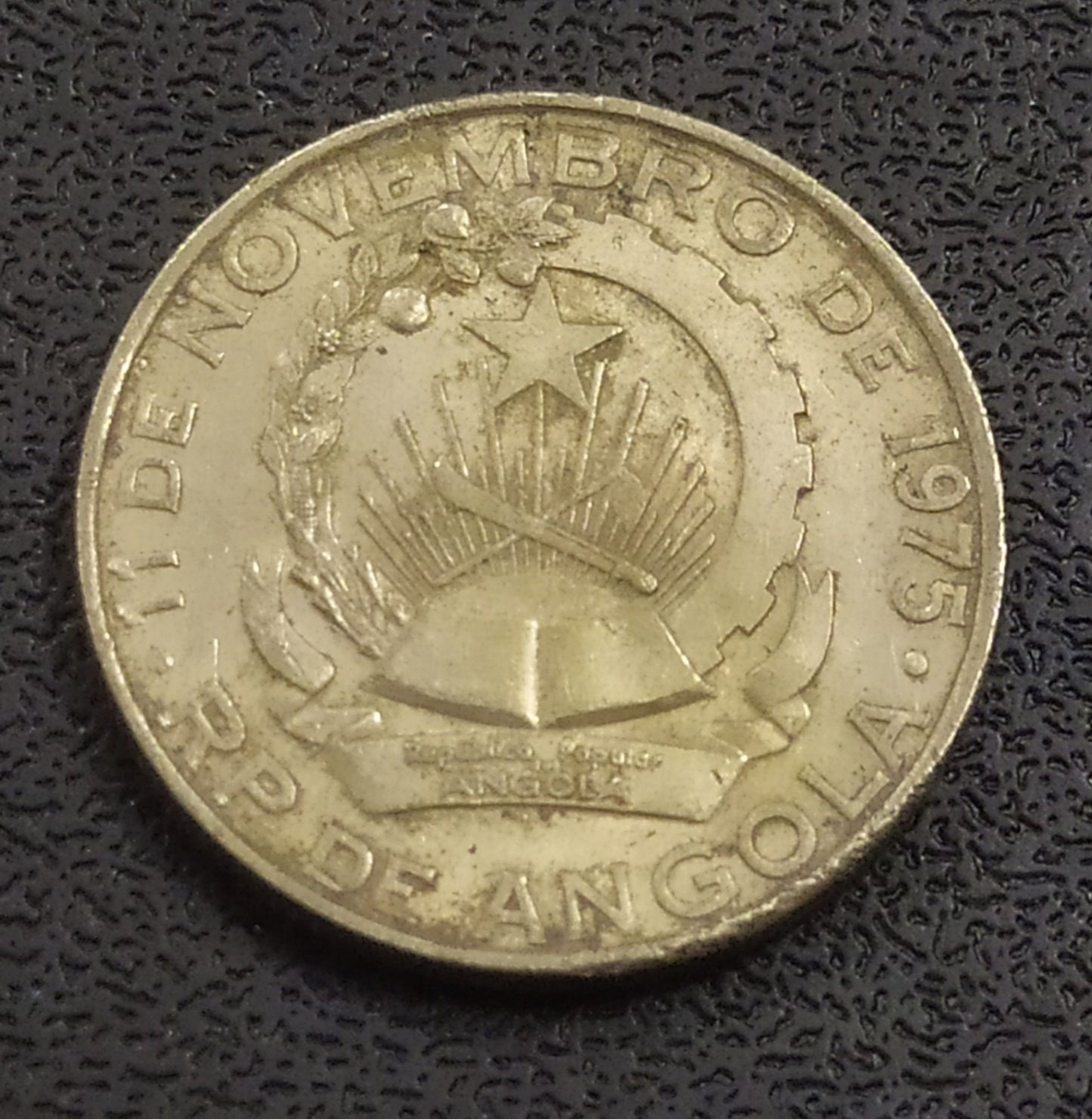 5 Kwanza 1977 - Angola