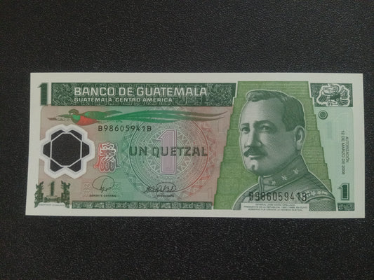 1 Quetzal 2008 UNC Polymer Note - Guatemala