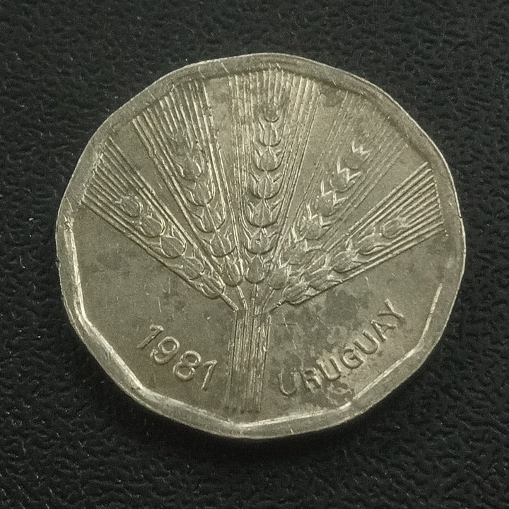 2 Neuvo Pesos 1981 (FAO) - Uruguay