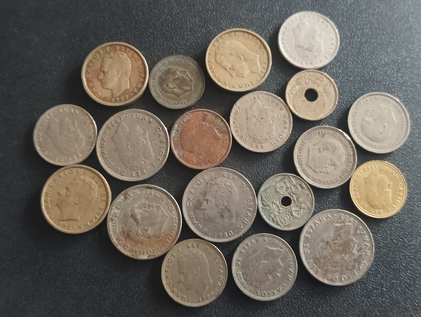 Lot of 19 Coins - Spain (Ref : AUC0948)
