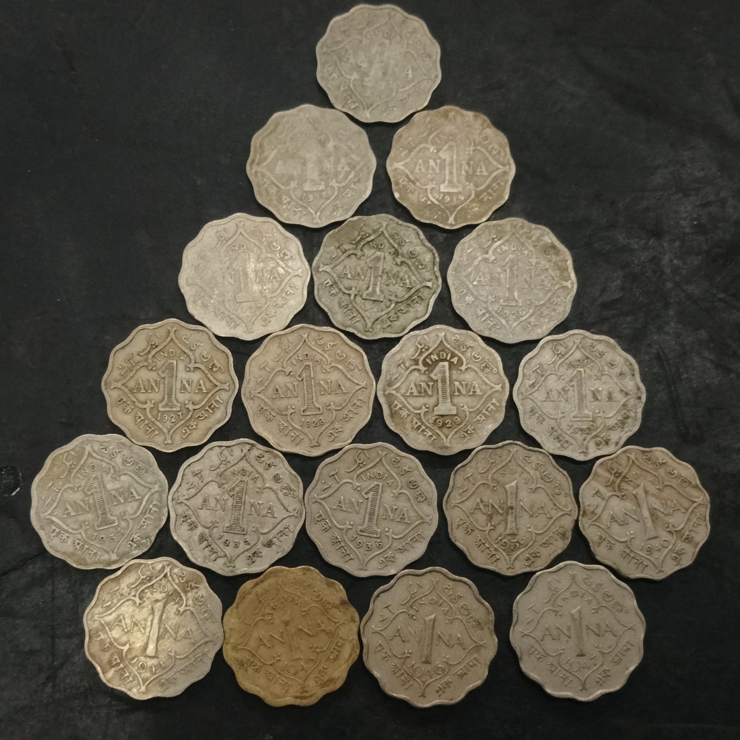 Lot of 19 Coins - 1 Anna George V & George VI x 19 Different years (Ref : AUC1765)