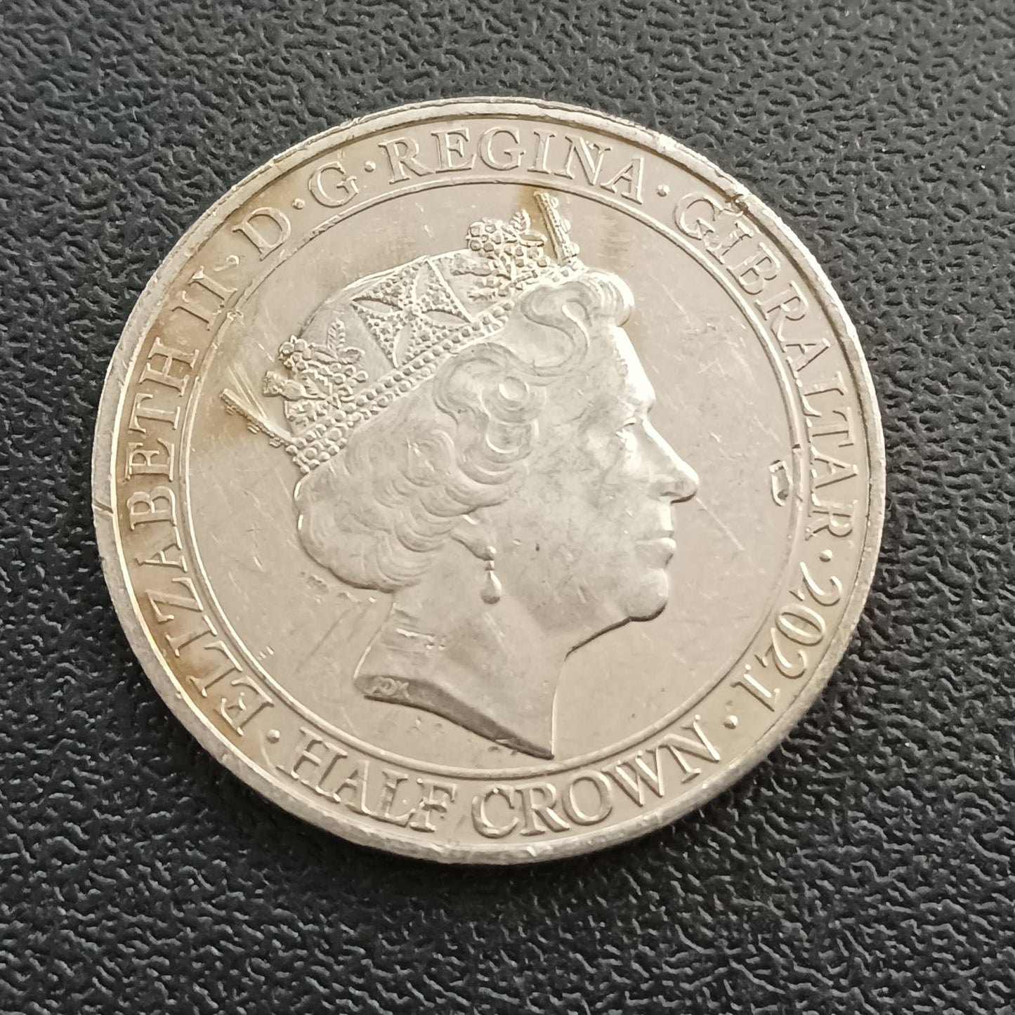 ½ Crown 2021 - (The People's War - The Farewell) - Gibraltar