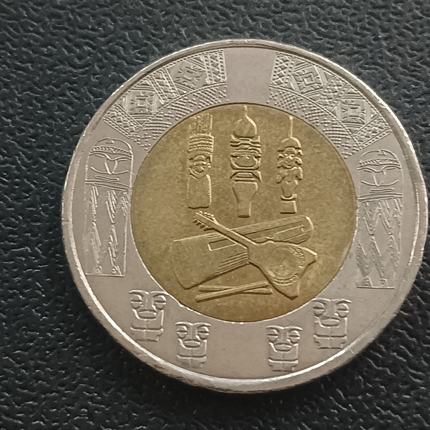 200 Francs CFP 2021 AUNC