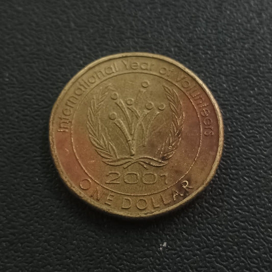 1 Dollar 2001  (International Year of Volunteers) - Australia