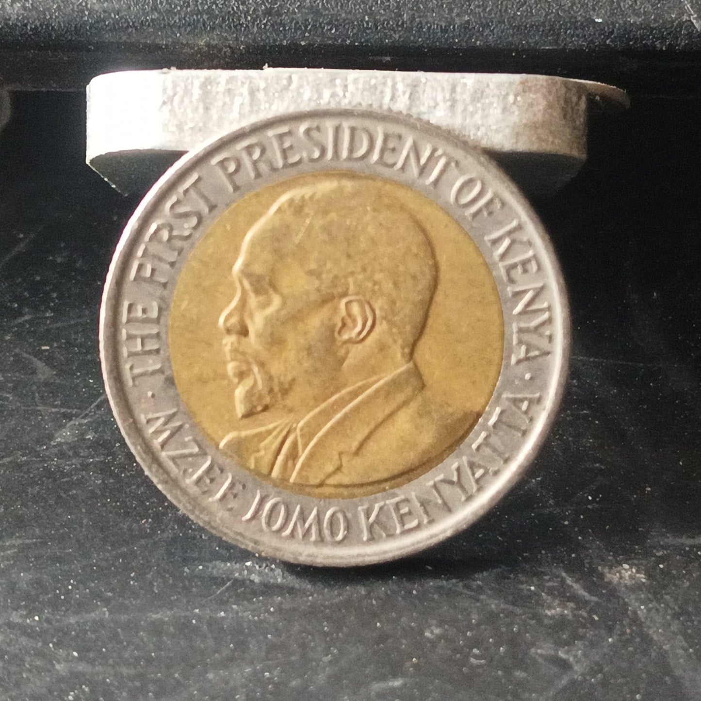 5 Shillings (2005-2010)  - Kenya