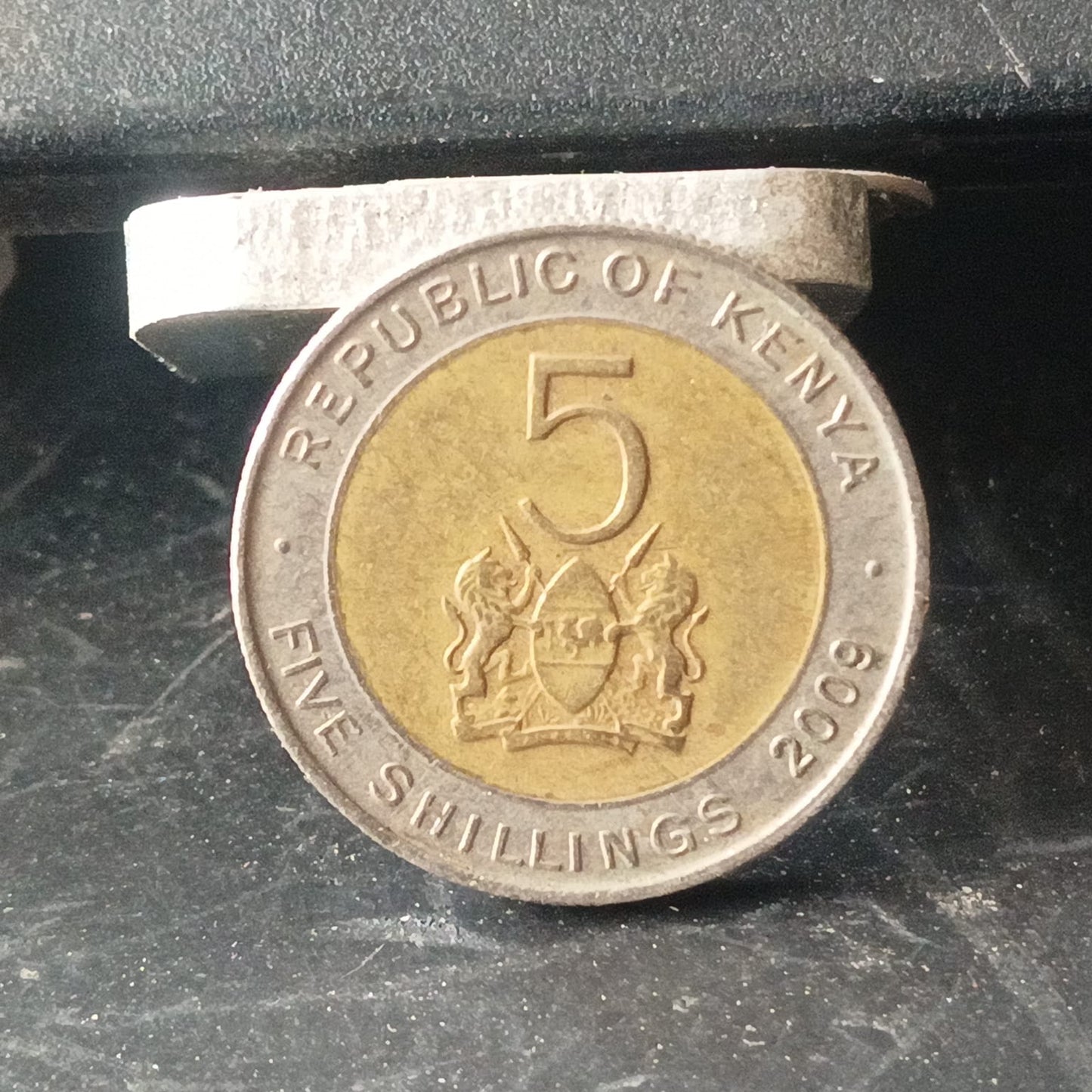 5 Shillings (2005-2010)  - Kenya