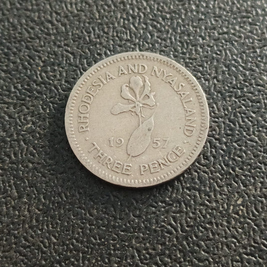 3 Pence 1957 Rhodesia & Nysaland ( Ref : AUC0759)