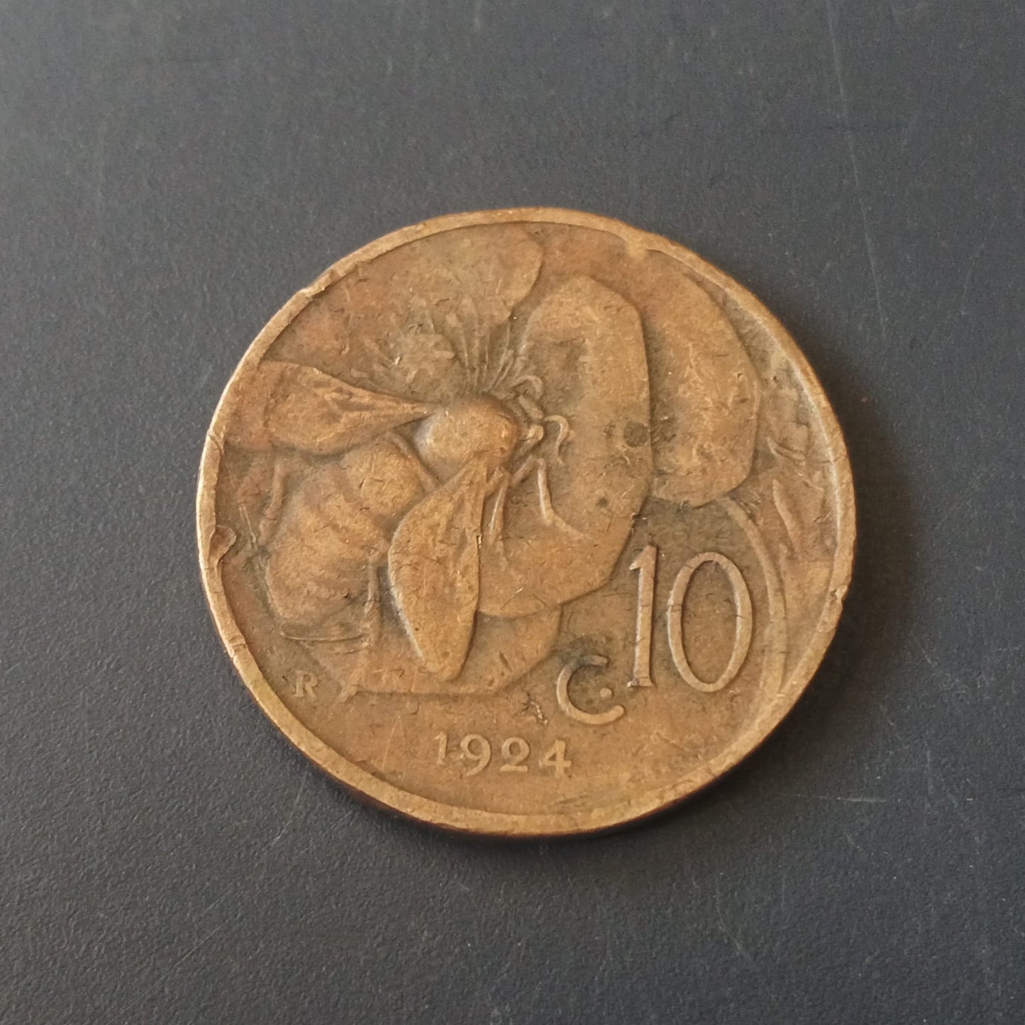 10 Centesimi (Victor Emmanuel III) 1924 - Italy (Ref : AUC1038)