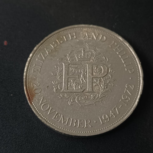 25 New Pence1972 -25th wedding anniversary of Queen Elizabeth II and Prince Philip - United Kingdom (Ref: AUC1643)