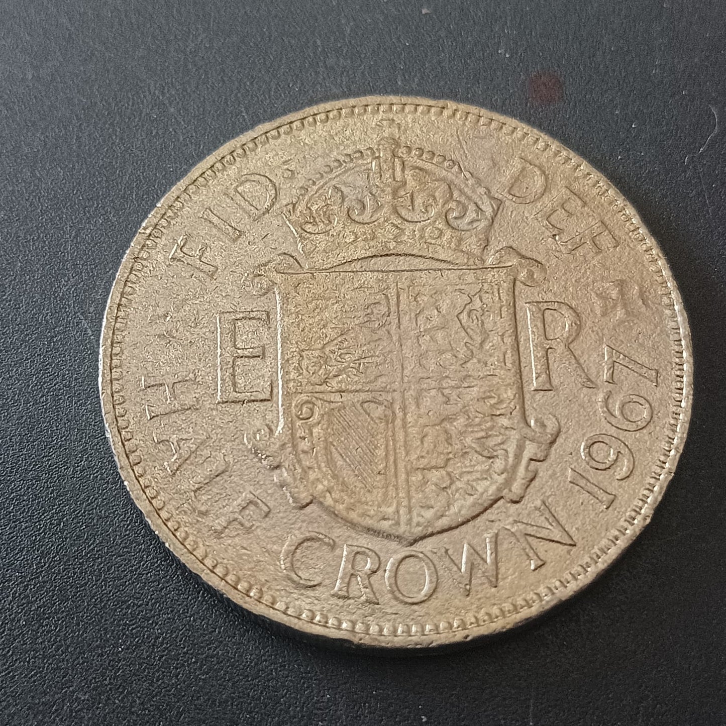 1/2 Crown 1967 Elizabeth II - United Kingdom (Ref: AUC1715)