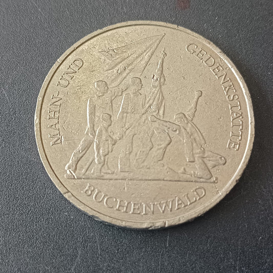 10 Mark 1972 - Buchenwald Concentration Camp Memorial (Ref: AUC1725)