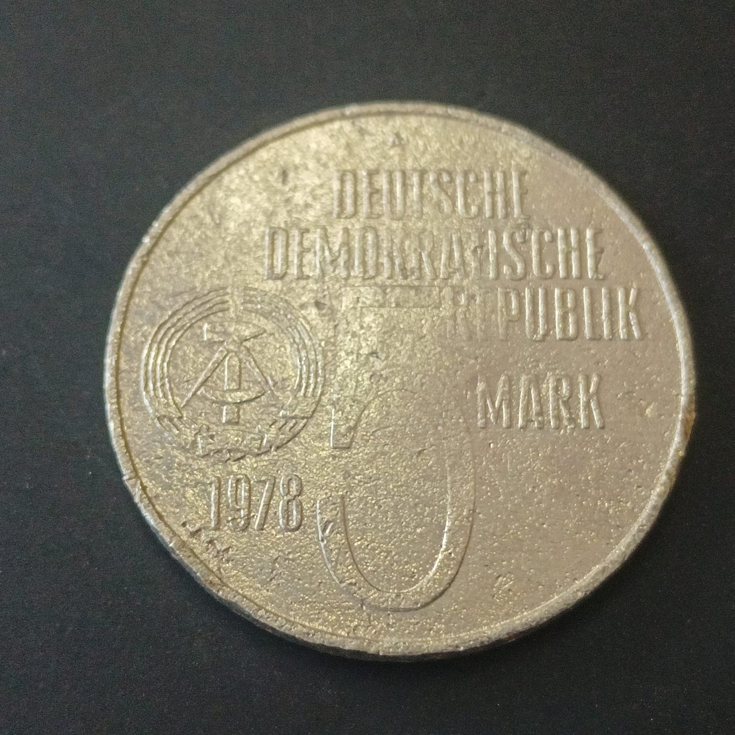 5 Mark 1978 (1978, International Year of Anti-Apartheid) - Germany (Ref: AUC1844)