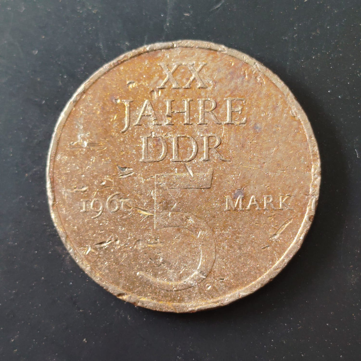 5 Mark - 20 Years of GDR Nickel Bronze Circulating Commemorative - Germany ( Ref : AUC1983)