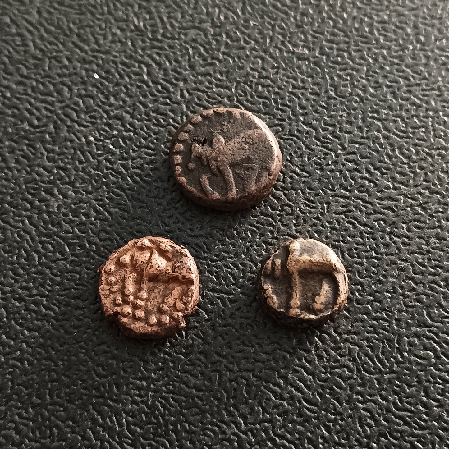 Lot of 3 High Grades Kakini Coins - Kingdom of Narwar (Ref: AUC0720)