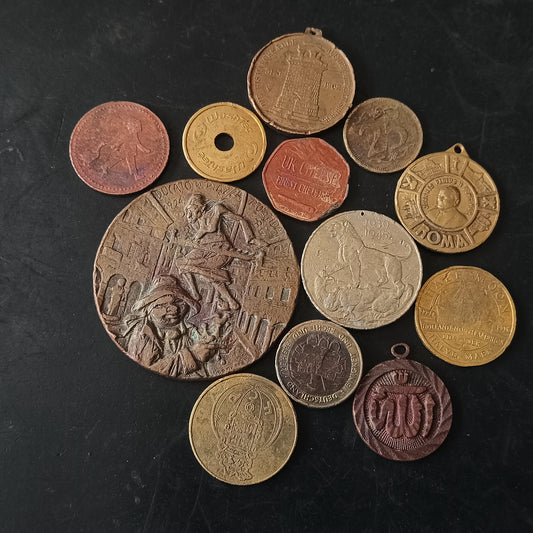 Lot of 12 Mix Medals/Tokens - (Ref: AUC1764)