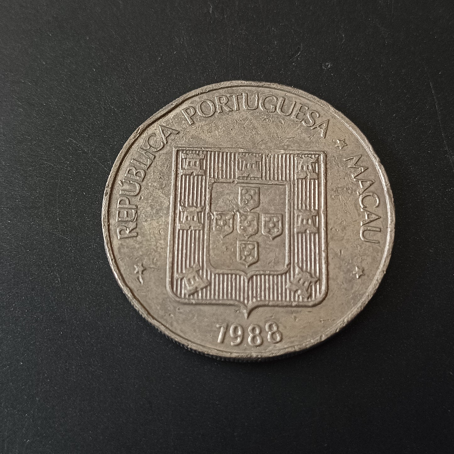 5 Patacas 1988 - Macau (Rare) - (Ref: AUC1683)