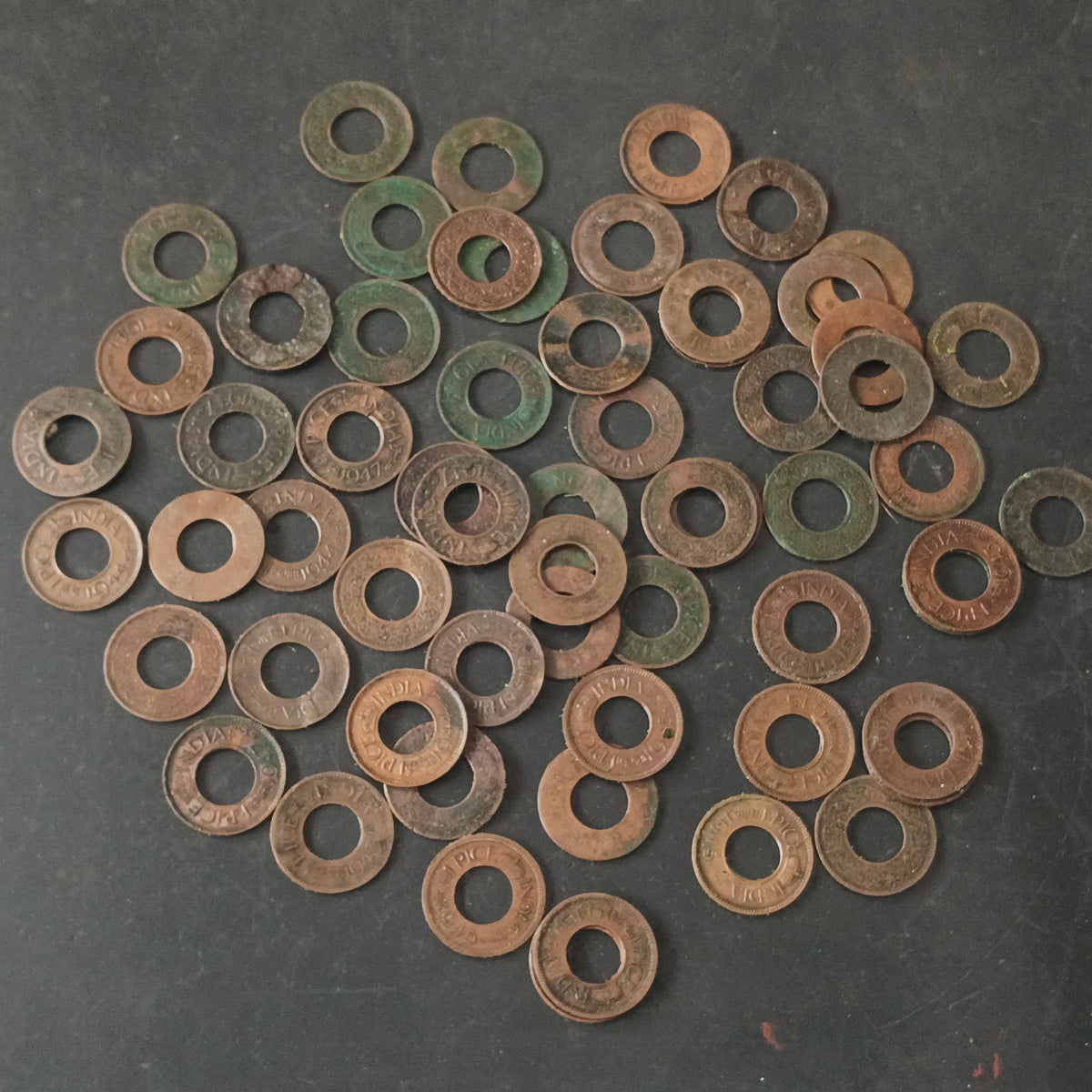 Lot of 68 Coins - 1 Pice Hole George VI Coins - Mix Years & Mint British India (ref: AUC2067)
