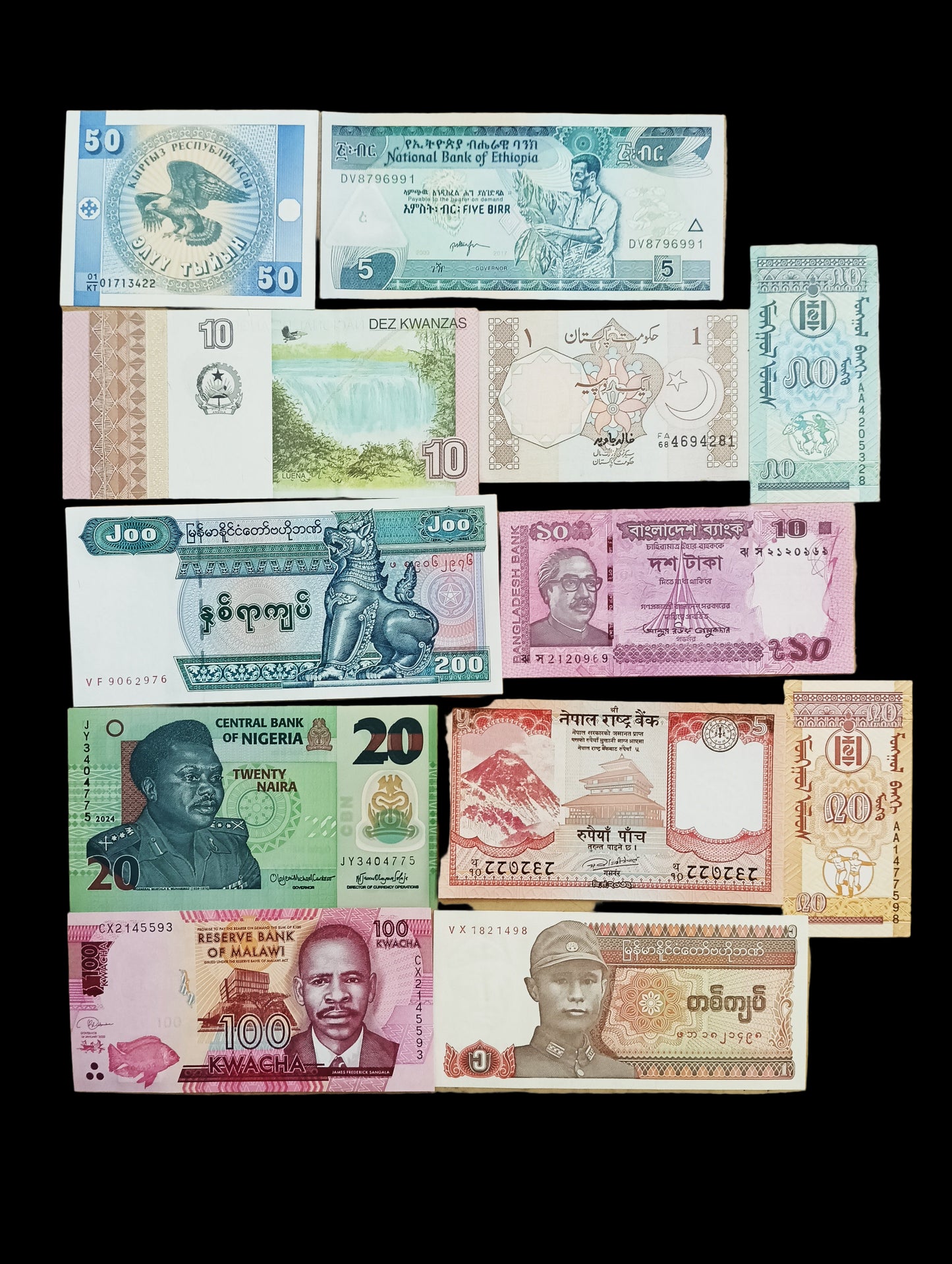 Set of 100 All Different UNC Bank Notes