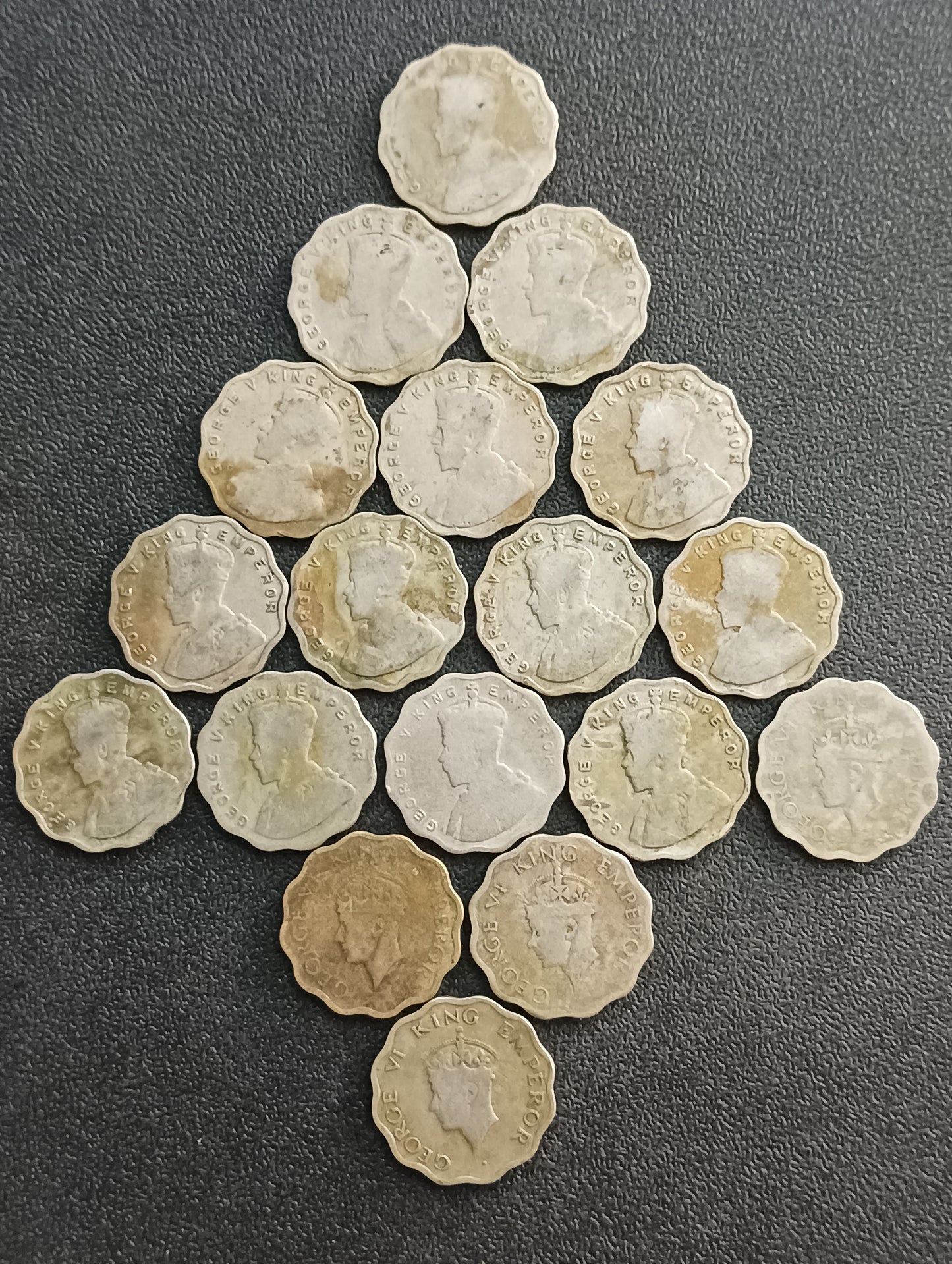 Set of 18 different years of 1 Anna - (1912/16/17/18/19/24/25/26/27/28/29/30/35/36/40/43/46/17) - (Ref : AUC0905)