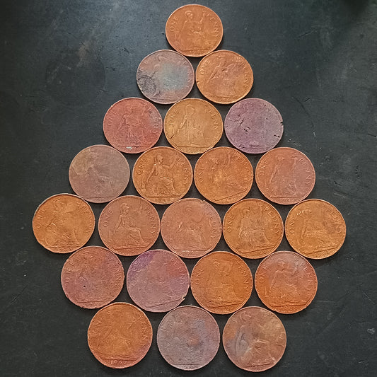 Lot of 22 Coins - 1 Penny Edward/GeorgeV/GeorgeVI/Elizabeth Mixed Coins (Ref: AUC1803)