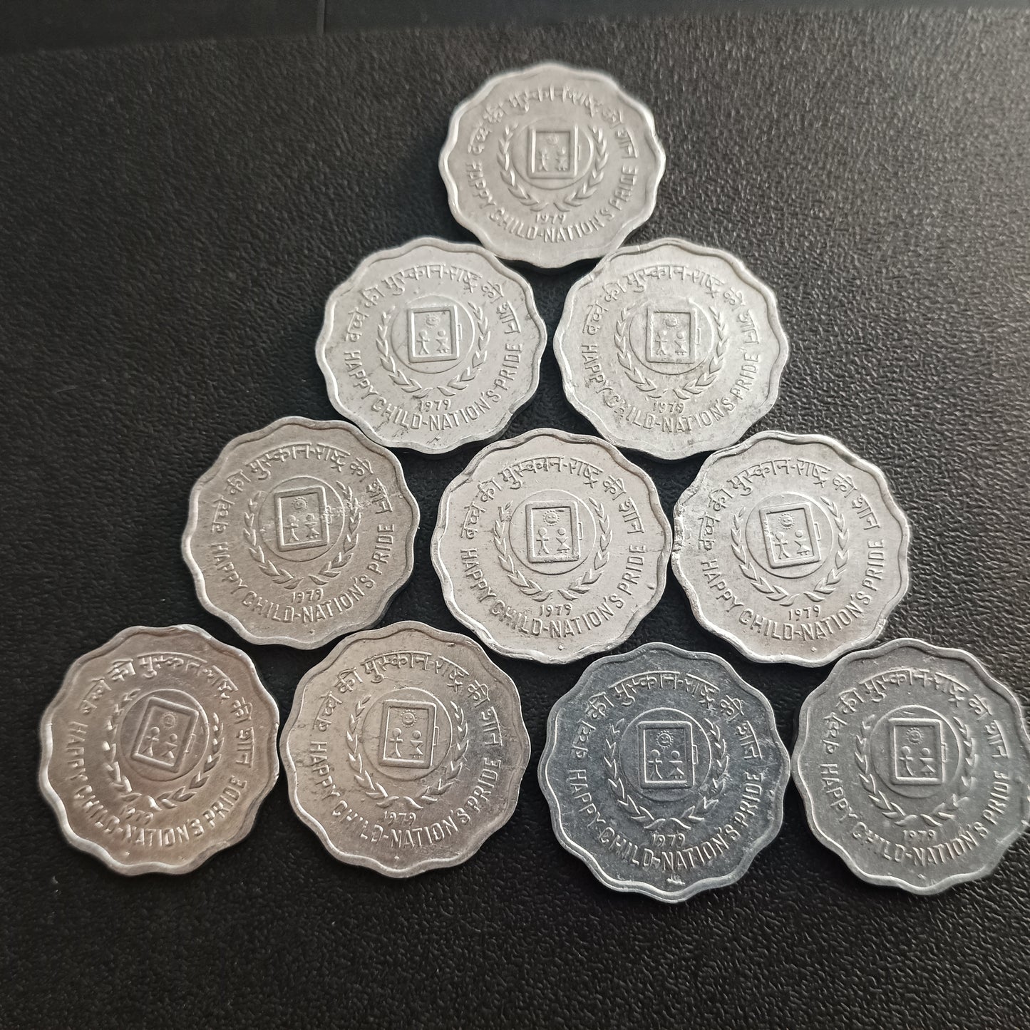 Lot of 10 Coins - 10 Paise 1979 - Happy Child Nations Pride XF+ Condition (AUC0937)