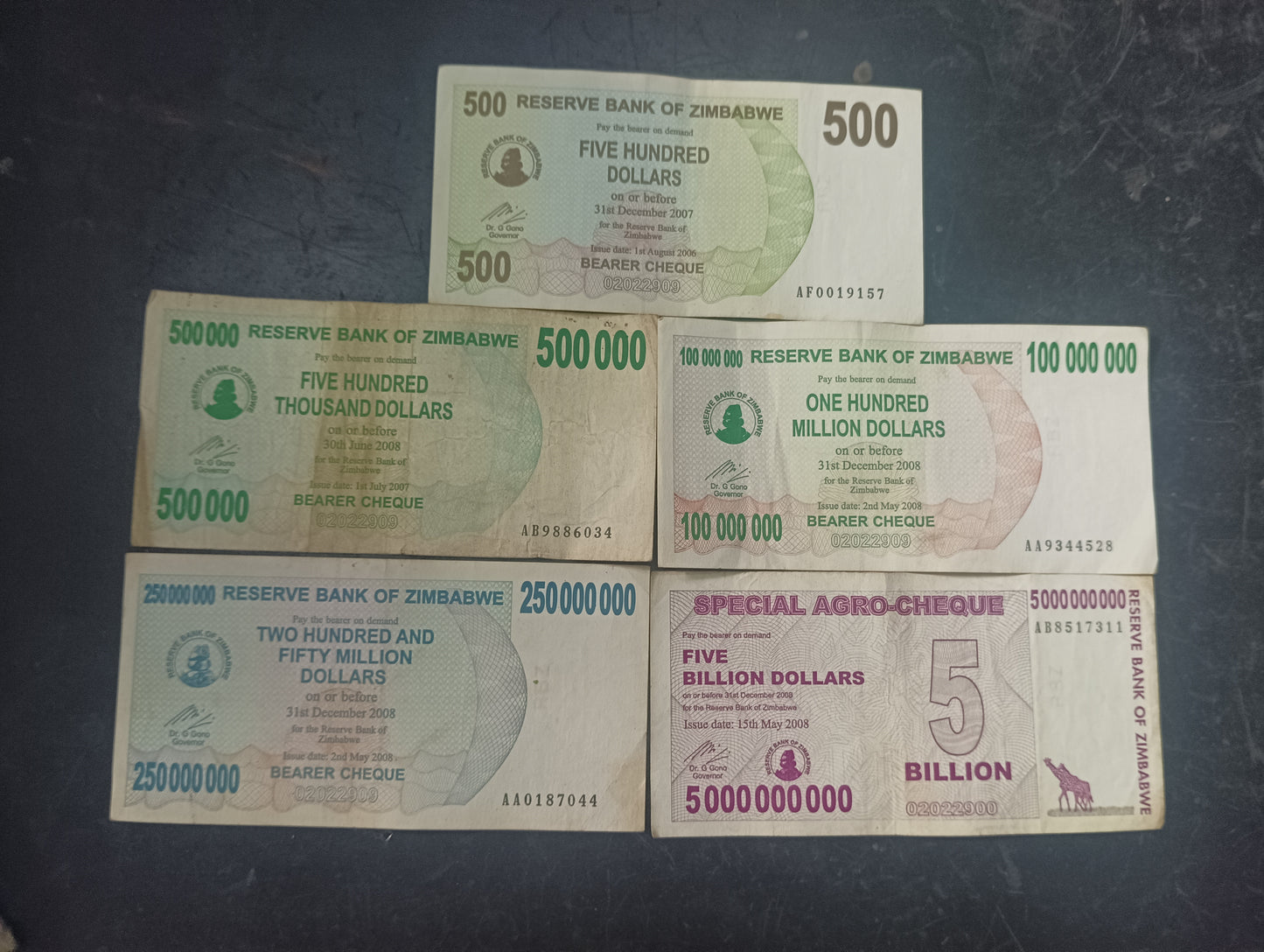 Set of 5 High Denomination Notes (500/500000/100000000/250000000/5 Billion)- Zimbabwe (Ref : AUC1451)