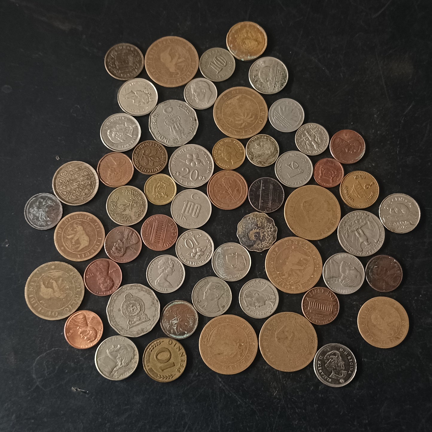 Lot of 55 Coins - Mix World Coins (Ref: AUC1804)