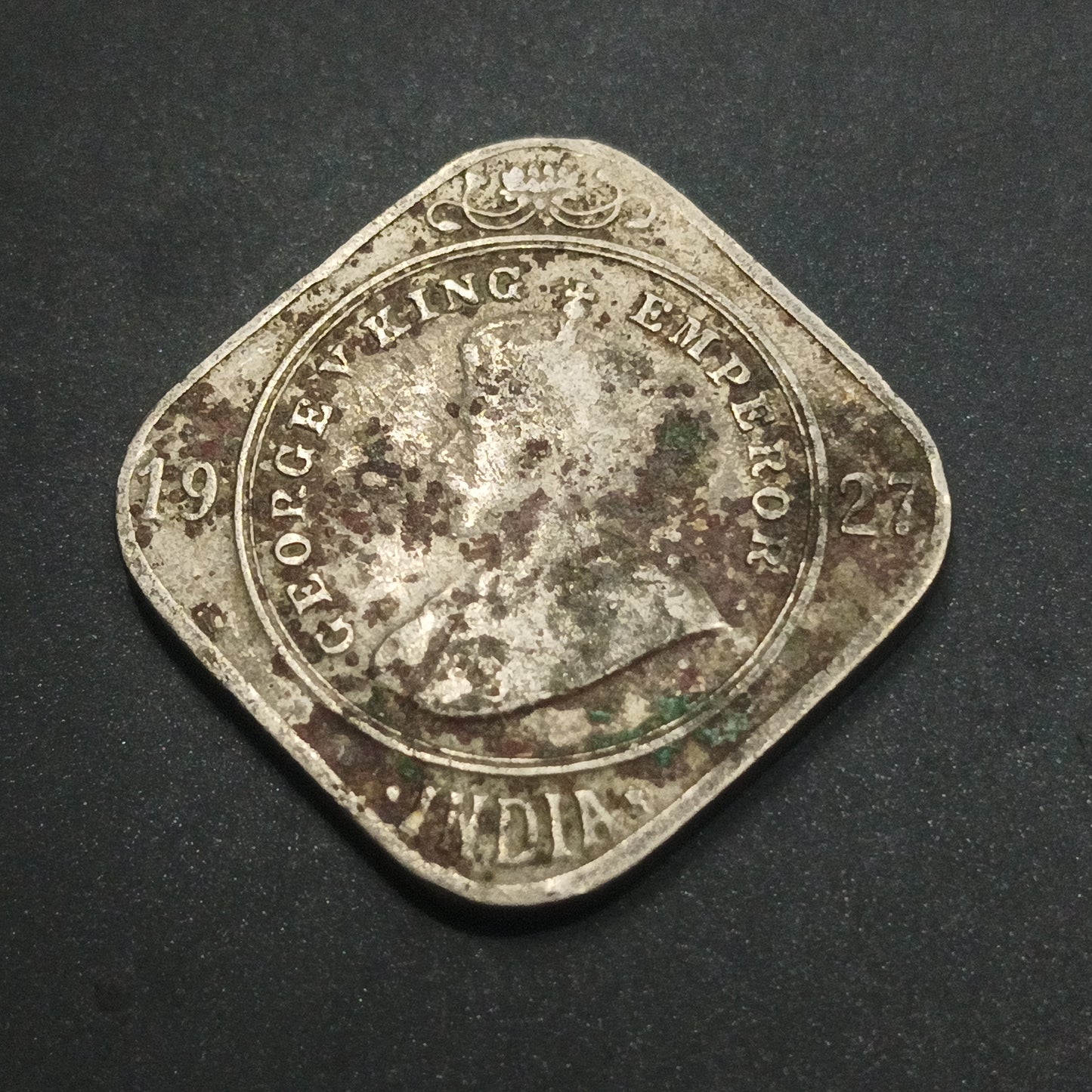 2 Anna 1927 Calcutta George V Rare (Ref: AUC1575)