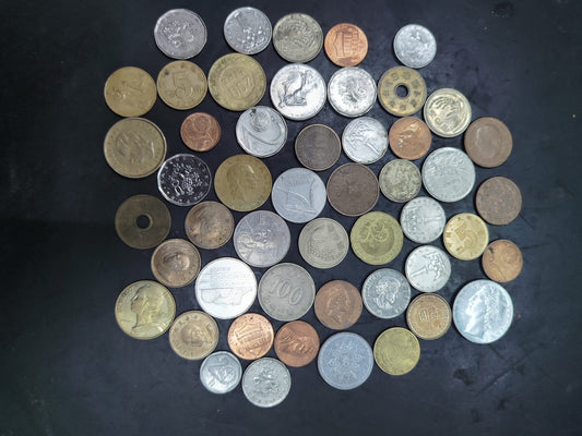 Lot of 50 Coins - Mix Countries (Ref: AUC1584)