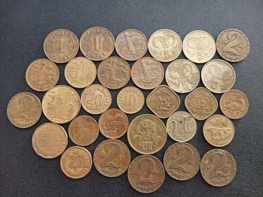 Lot of 30 Scarce World Coins - (Ref : AUC0998)