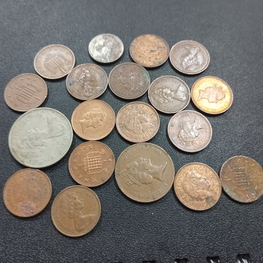 Lot of 18 Coins - United Kingdom Mix Denomination (Ref : AUC0977)