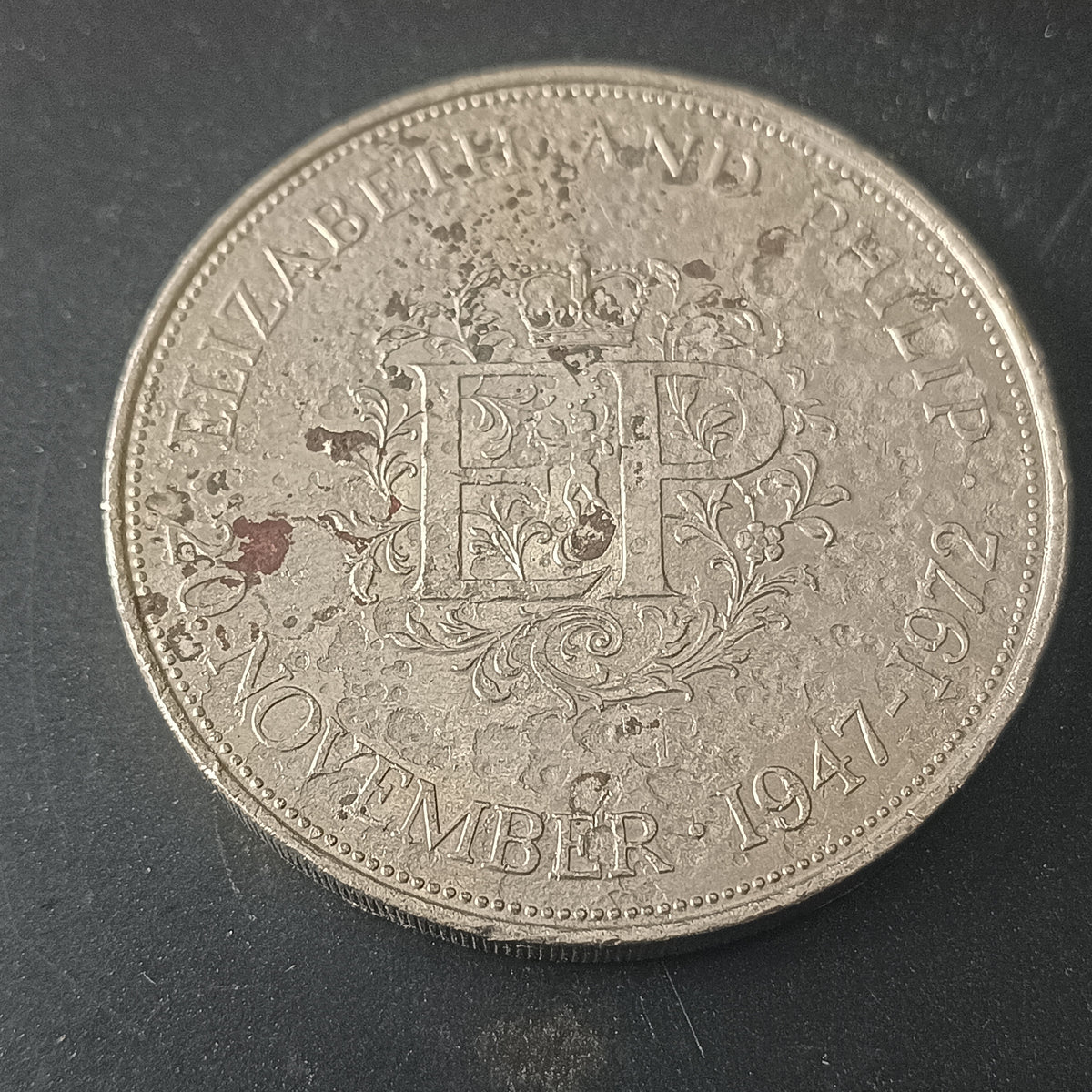 25 New Pence 1972 -25th wedding anniversary of Queen Elizabeth II and Prince Philip- United Kingdom (Ref: AUC2066)