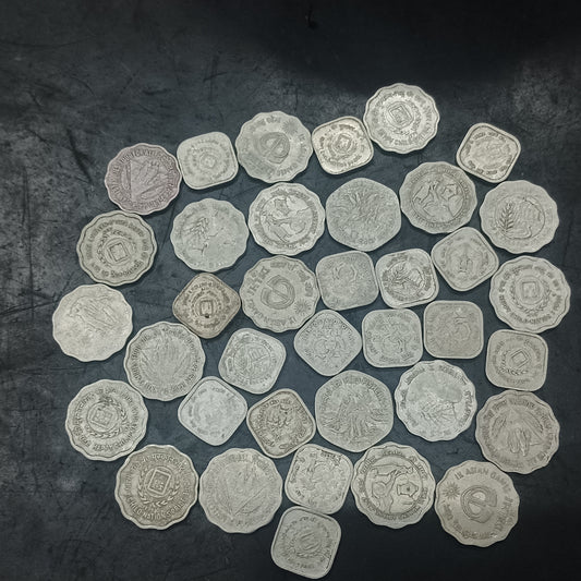Lot of 37 Coins - 5/10/20 Paise mix aluminium Commemorative (Ref : AUC1443)